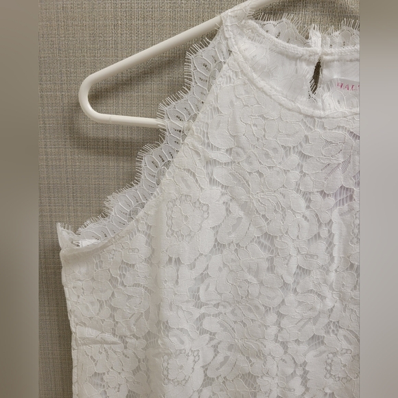 Womens Sleeveless Lace Blouse - Picture 3 of 10